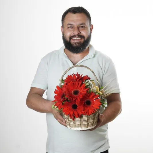 Adana Seyhan Çiçekçisi: Doğanın Zarafeti Kapınıza Geliyor