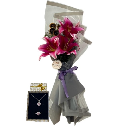 Pembe Lilyum Güzelliği