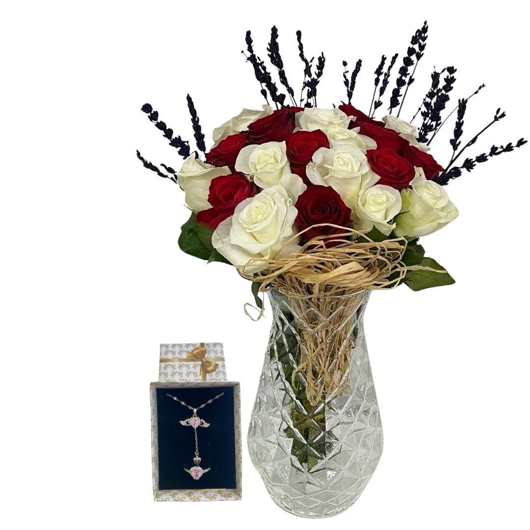 Güllerin İçindeki Melek